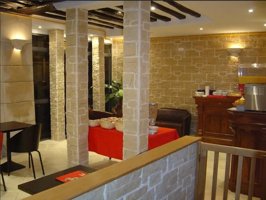 Paris Hotel Le Mediterraneen