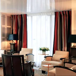 3* Отель Folkestone Opera