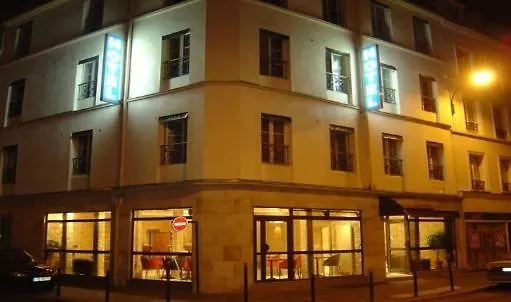 Paris Hotel Le Mediterraneen